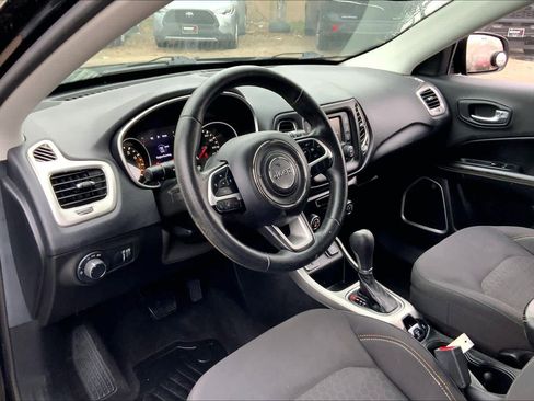 Used 2017 Jeep Compass Sport image 16
