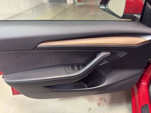 Used 2021 Tesla Model 3 Performance AWD/4WD image 13