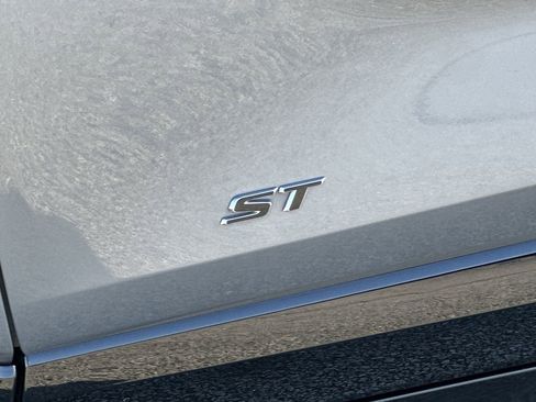 Used 2025 Buick Encore GX Sport Touring w/ Experience Buick Package image 35