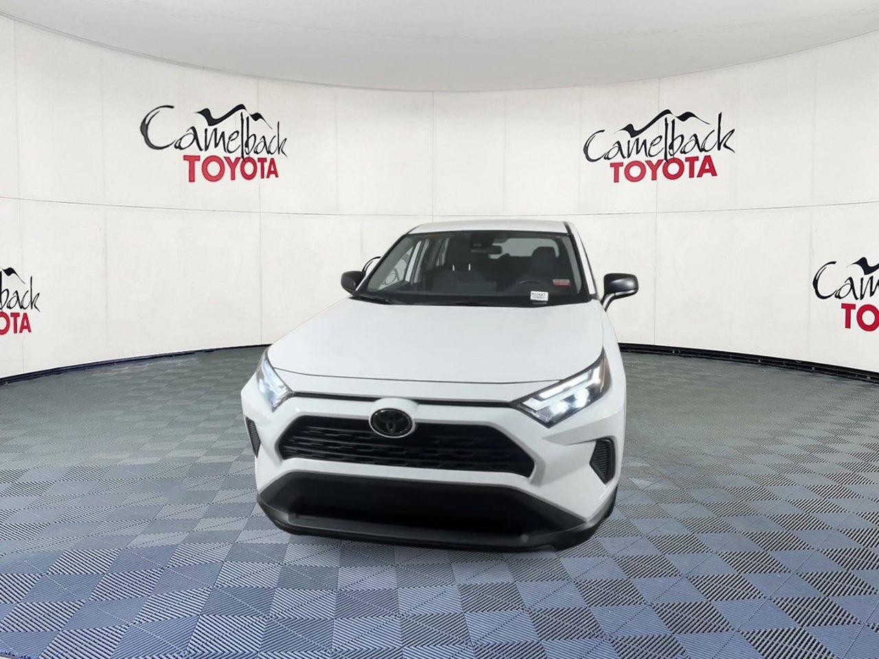 Used 2025 Toyota RAV4 LE AWD/4WD image 6