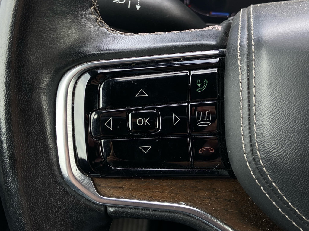 Used 2023 Jeep Grand Wagoneer Series II AWD/4WD image 24
