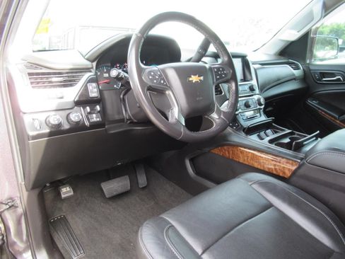 Used 2018 Chevrolet Tahoe Premier AWD/4WD image 21