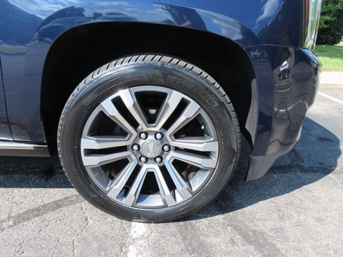 Used 2019 GMC Yukon Denali w/ Denali Ultimate Package AWD/4WD image 13