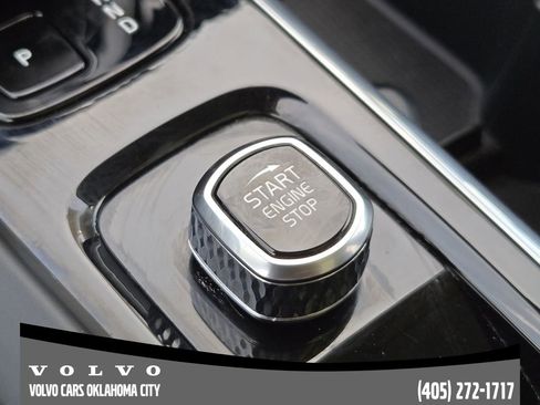 Certified 2025 Volvo XC60 B5 Plus image 20