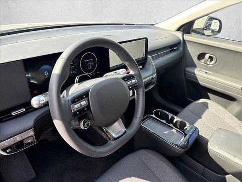 New 2025 Hyundai Ioniq 5 SE image 3