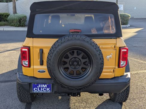 Used 2022 Ford Bronco Black Diamond image 3