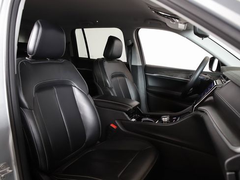 Used 2022 Jeep Grand Cherokee Limited image 7