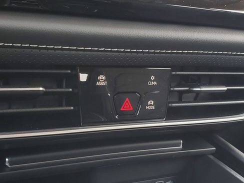 New 2026 Volkswagen Atlas SE image 27