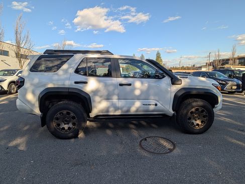 Used 2025 Toyota 4Runner Trailhunter image 2
