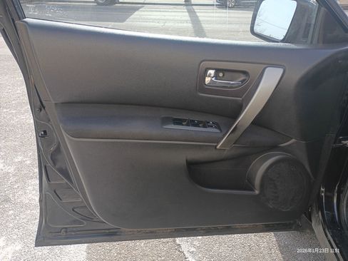 Used 2008 Nissan Rogue SL w/ Premium Pkg image 10