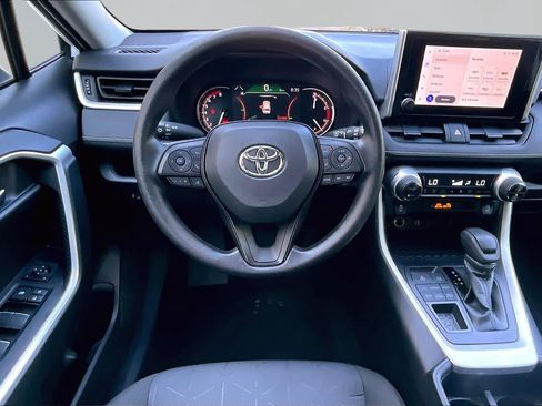 Certified 2025 Toyota RAV4 XLE AWD/4WD image 6