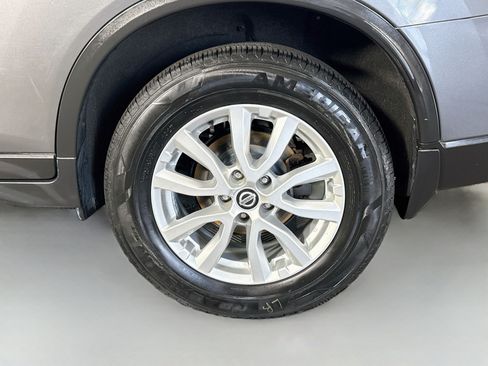 Used 2020 Nissan Rogue SV AWD/4WD image 37