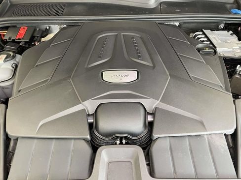 Certified 2023 Porsche Cayenne S Platinum AWD/4WD image 24