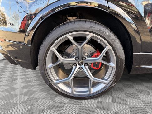 New 2025 Audi RS Q8 performance image 9