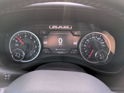 Used 2019 RAM 1500 Laramie w/ Sport Appearance Package AWD/4WD image 23