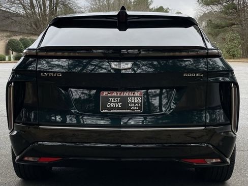 Used 2024 Cadillac Lyriq Luxury image 8