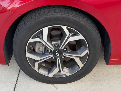 Used 2021 Kia Forte LXS FWD image 11