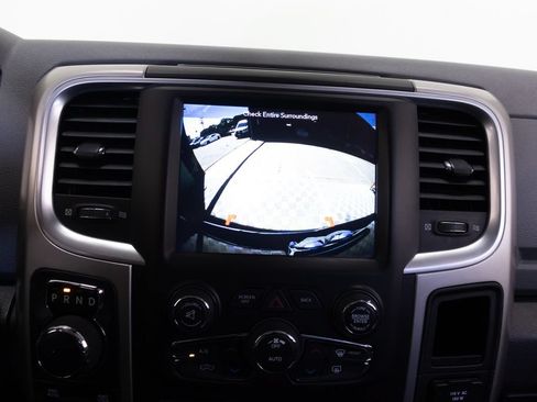 Used 2018 RAM 1500 Big Horn AWD/4WD image 32