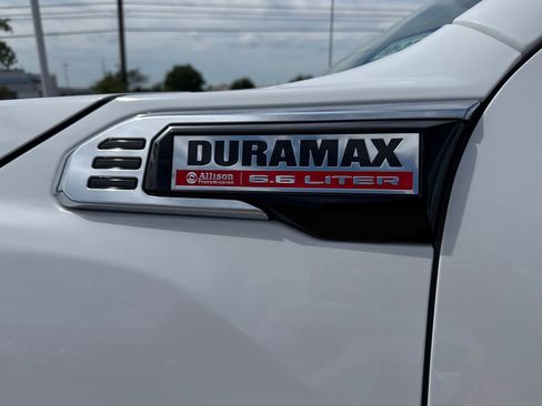 Used 2025 GMC Sierra 2500 Denali w/ Denali Reserve Package AWD/4WD image 11