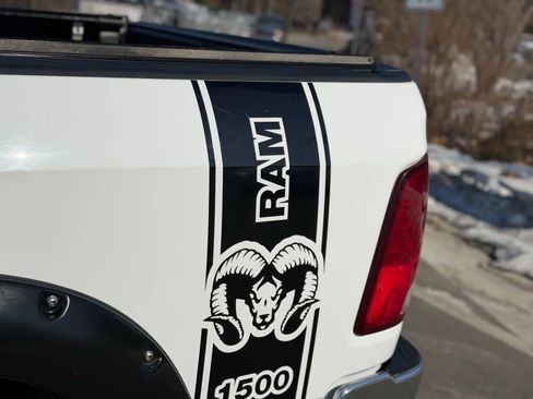 Used 2017 RAM 1500 Classic SLT image 14