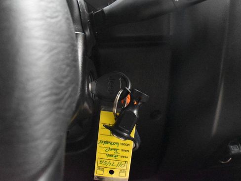 Used 2006 Jeep Wrangler Rubicon AWD/4WD image 8