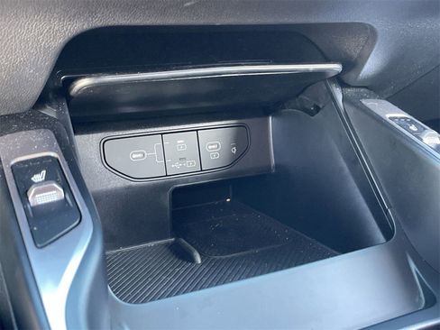 Certified 2025 Kia Sorento EX image 28