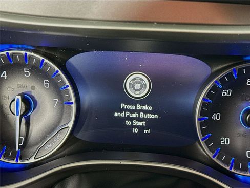 New 2026 Chrysler Voyager LX image 7