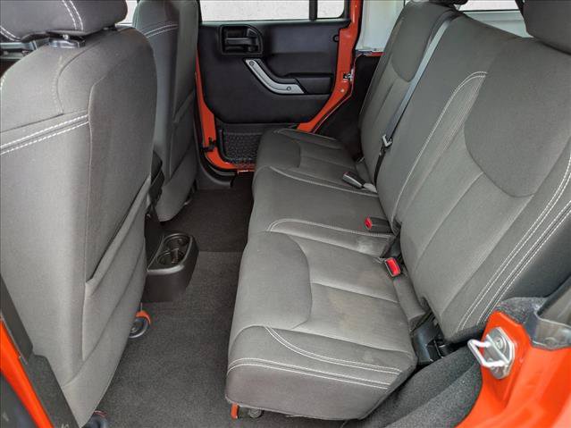 Used 2015 Jeep Wrangler Unlimited Sahara AWD/4WD image 17