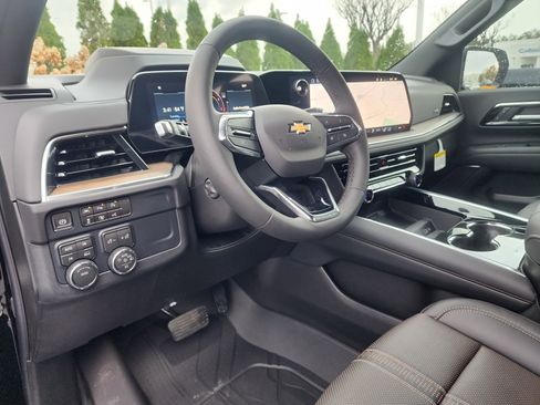 New 2026 Chevrolet Suburban High Country image 23