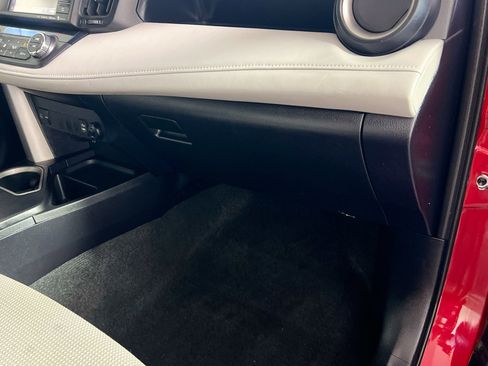 Used 2016 Toyota RAV4 XLE image 34