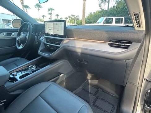 New 2026 Ford Explorer Active w/ Active Comfort Package image 20