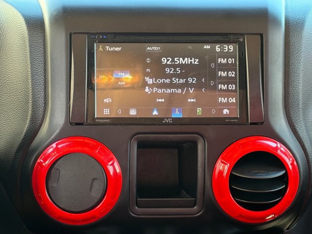 Used 2014 Jeep Wrangler Unlimited Sport w/ Connectivity Group AWD/4WD image 13