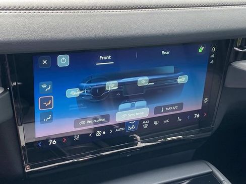 New 2026 Lincoln Navigator L Reserve AWD/4WD image 22