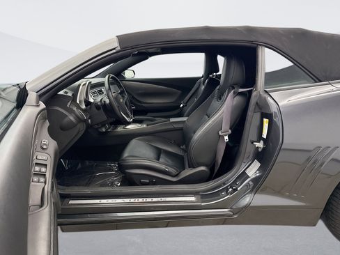 Used 2014 Chevrolet Camaro SS w/ RS Package image 10