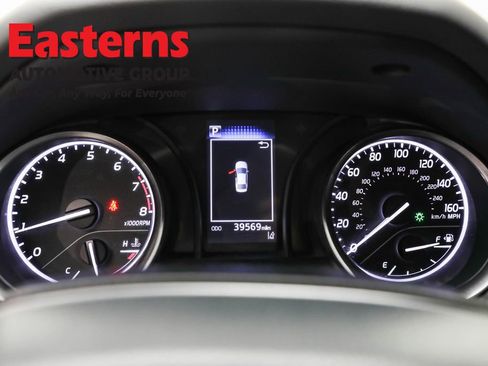 Used 2024 Toyota Camry SE image 18