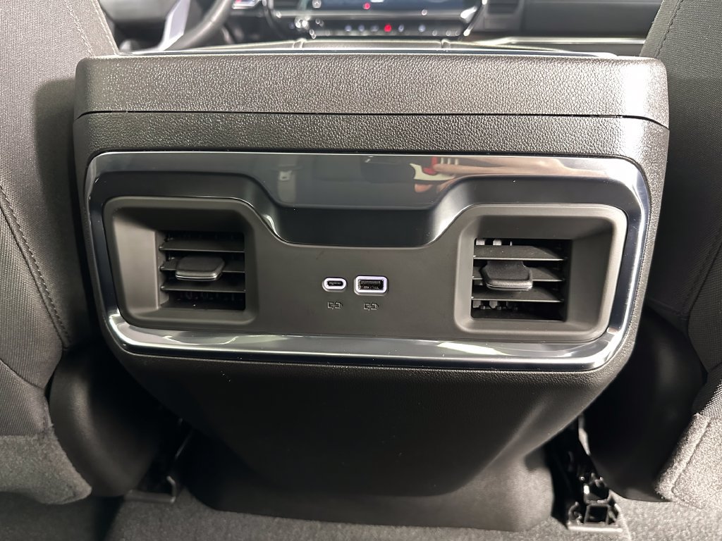Used 2025 GMC Sierra 1500 Elevation AWD/4WD image 29