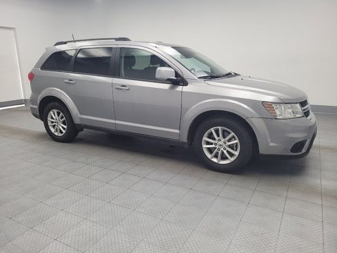 Used 2019 Dodge Journey SE w/ Premium Group FWD image 11