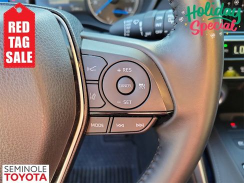 Used 2024 Toyota Venza Nightshade image 21