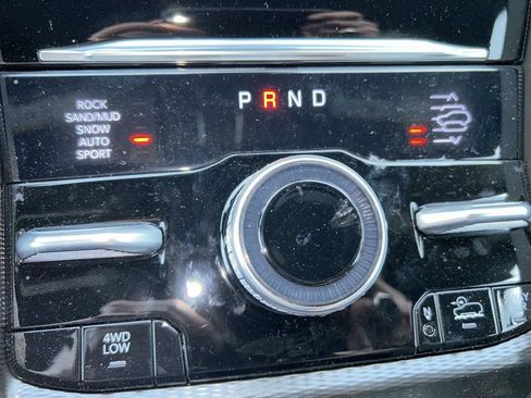 New 2024 Jeep Grand Cherokee Trailhawk w/ Luxury Tech Group III AWD/4WD image 14