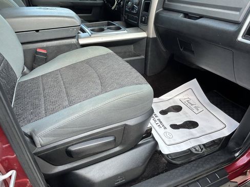 Used 2014 RAM 2500 SLT w/ Luxury Group AWD/4WD image 13