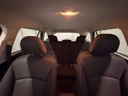Used 2019 Subaru Outback 2.5i Premium AWD/4WD image 18