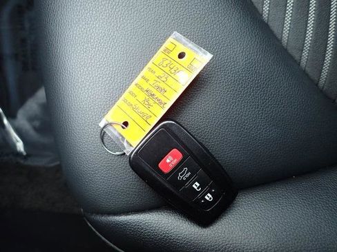 Certified 2023 Toyota Highlander XSE image 30