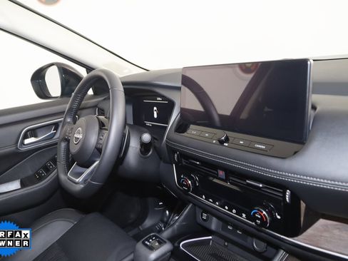 Used 2024 Nissan Rogue Platinum image 46