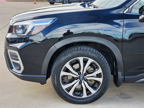 Certified 2021 Subaru Forester Limited image 8