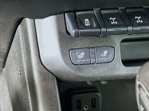 Used 2022 Chevrolet Colorado ZR2 AWD/4WD image 19