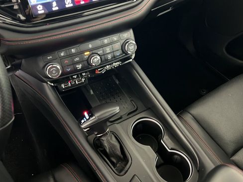 Used 2025 Dodge Durango R/T AWD/4WD image 26
