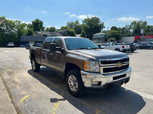 Used 2012 Chevrolet Silverado 3500 LTZ w/ Suspension Package, Off-Road AWD/4WD image 4