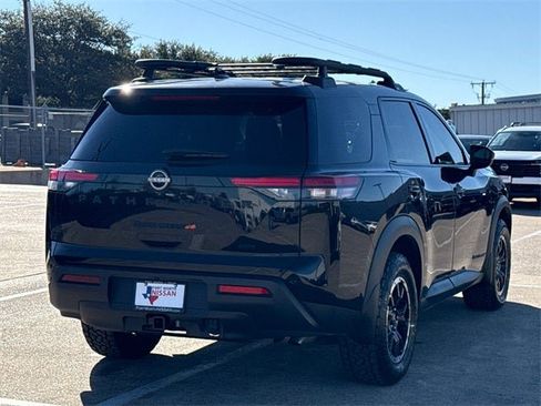 Certified 2025 Nissan Pathfinder Rock Creek image 9