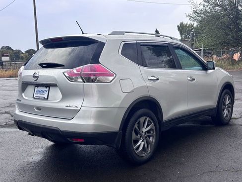 Used 2016 Nissan Rogue SL image 14