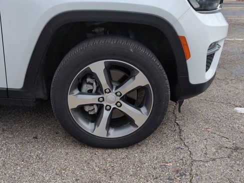 Used 2023 Jeep Grand Cherokee 4xe image 10